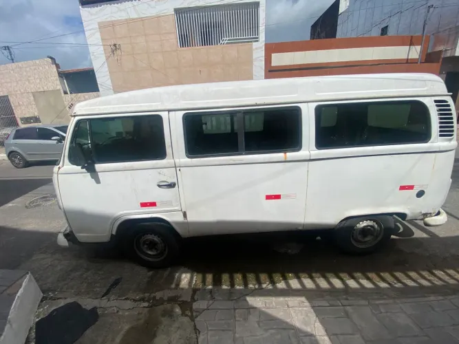Pega frete com kombi furgao zap *