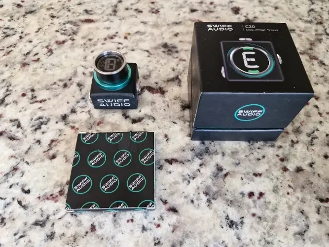Pedal Afinador Cromático Mini Swiff Audio C20, Display LED, na caixa, Zerado!!!