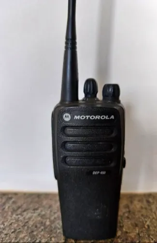 Rádio comunicador Motorola DEP 450 VHFF