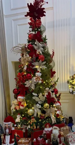 Árvore de Natal 3 metros completa 1200,00