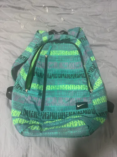 Mochila verde Nike
