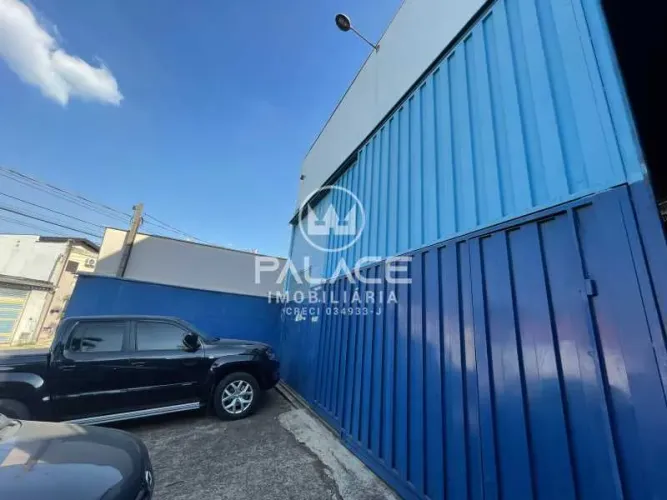 Barracão : / Comercial / Loteamento Chácaras Nazareth II