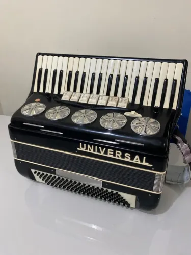 Sanfona Acordeon Universal 120 baixos