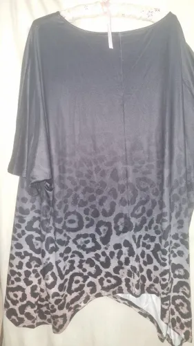 Blusa preta/animal plus size,malha fria 