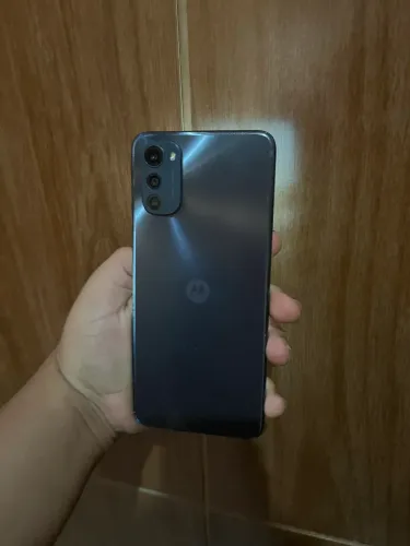 Moto e32