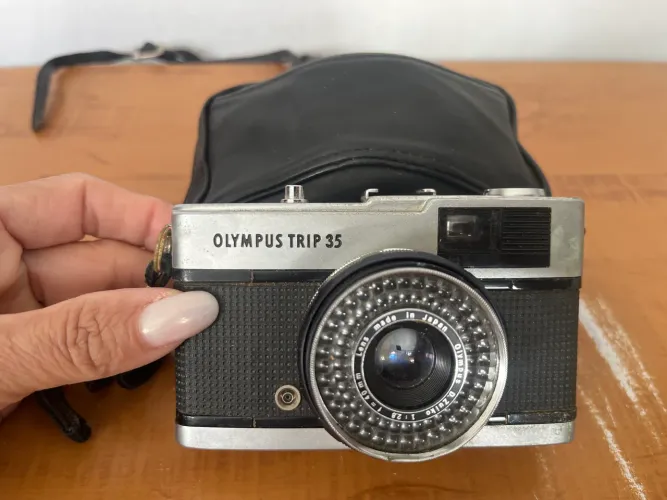 Câmara olympus trip 35