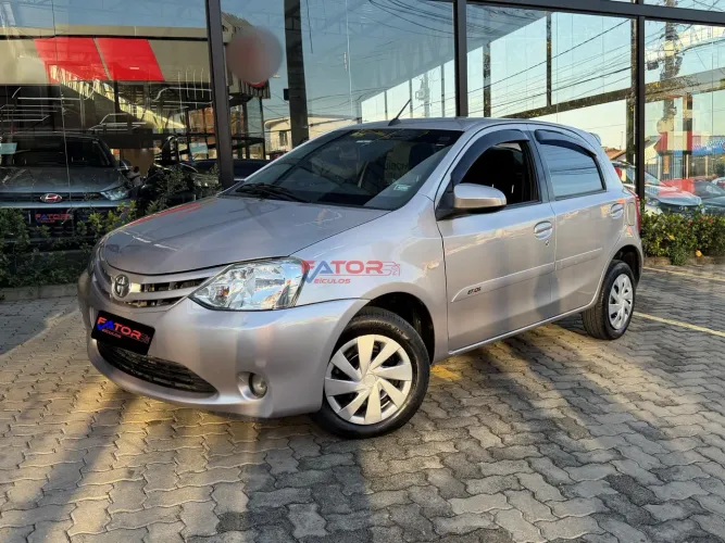 Toyota Etios XS 1.5 Flex 16V 5P Mec. 2017