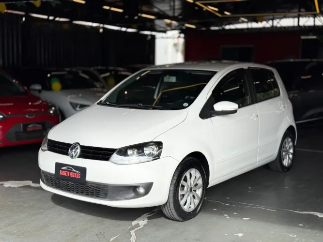 Volkswagen Fox Trendline 1.0 Flex 12V 5P 2014