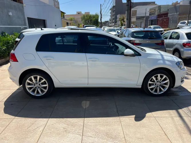 Volkswagen Golf Comfortline 1.4 TSI 140cv Aut. 2015