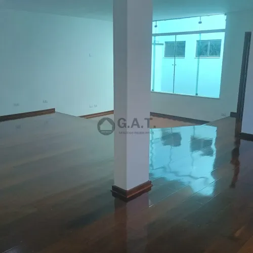 Casa Comercial para Locação em Sorocaba-SP, Bairro Parque Campolim - 3 quartos, 1 suíte, 2
