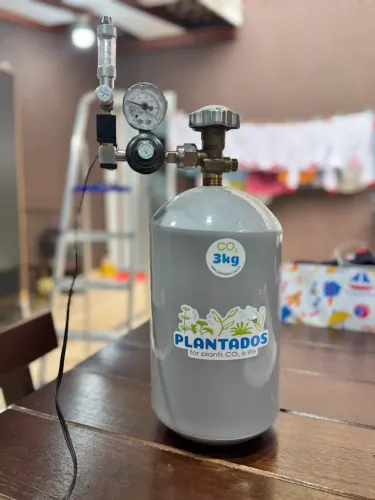 Vendo kit completo de CO2 para aquário plantado