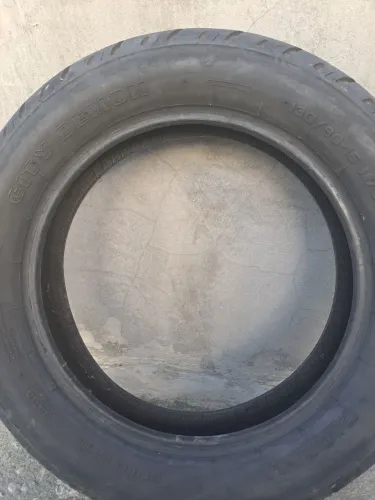 Pneu Pirelli City Demon 130/90-15 meia vida ótimo estado