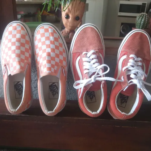 TENIS VANS (Numeração 36) 