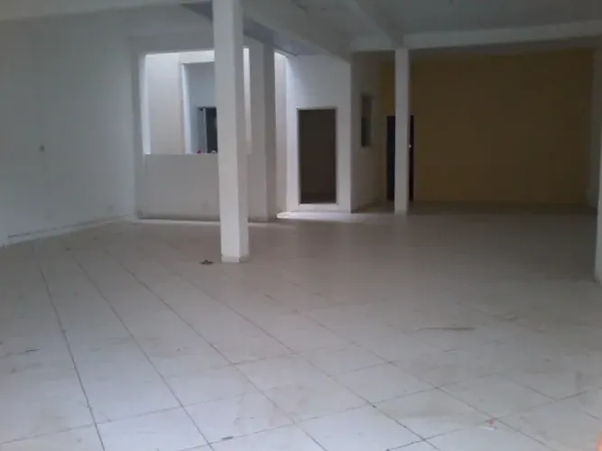 ALUGO PONTO COMERCIAL - SANTO ANTONIO DE JESUS,NA URBIS II - EXCELENTE LOCALIZAÇÃO / 250 M