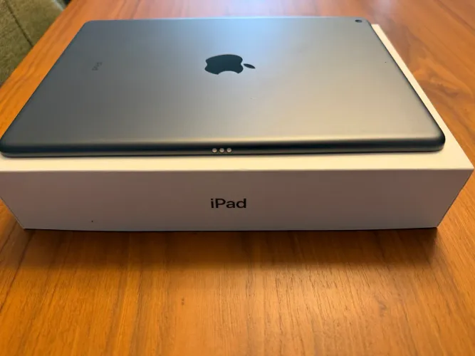 iPad 9ª Geração 64GB Wi-Fi - Usado Impecável (Sem Detalhes)