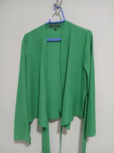 Blusa verde handara