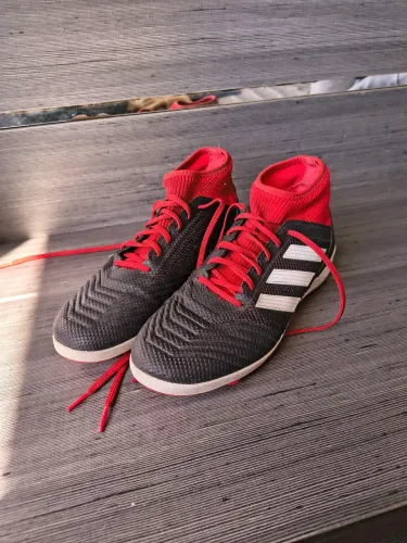 Chuteira Adidas Predator Tango 18.3 Society
