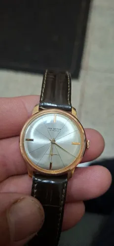 Relógio suíço antigo