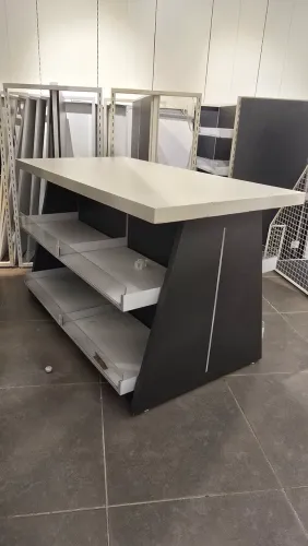 Vendo mesa 450 reais