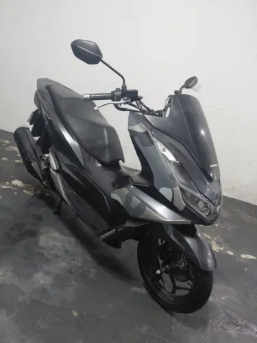 PCX 2023 (SEMI NOVA)