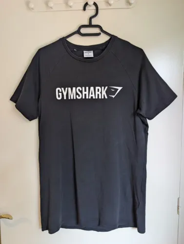 camiseta gymshark arrials M slim fit
