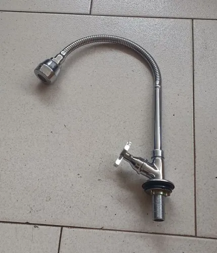 Torneira de bancada para cozinha