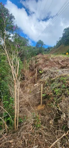 ÁREA RURAL EM RANCHO QUEIMADO NATUREZA, PRIVACIDADE E POTENCIAL PARA ECOTURISMO