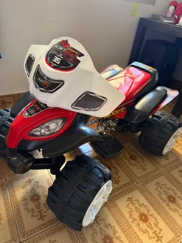 Quadriciclo elétrico da Homeplay - modelo Fortplay