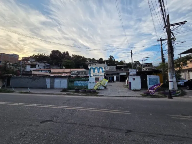 **TERRENO DE ESQUINA COM 920 m² EXCELENTE OPORTUNIDADE!**