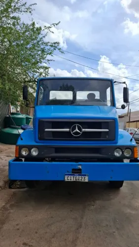MB 1620 caminhão caçamba