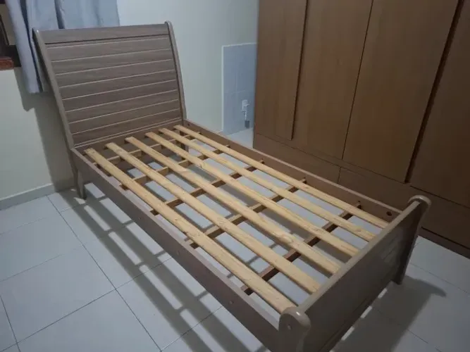 Cama Bianchi solteiro 100% MDF, na cor Carvalho - EM BANGU, RJ