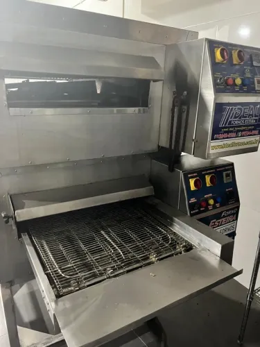 Forno esteira para pizza e esfihas a gás 