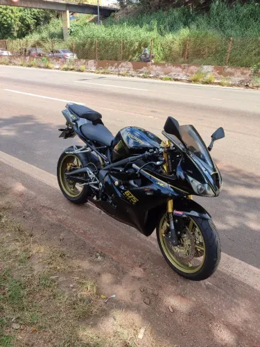 Triumph daytona 675