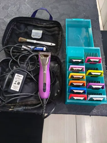 Vendo um kit profissional pra tosa de pets