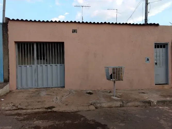 ALUGO KITNET NA 209 SAMAMBAIA NORTE