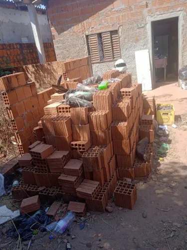 Tijolos a venda