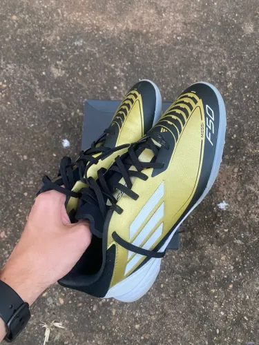 Chuteira Adidas F50 Messi League TF Society