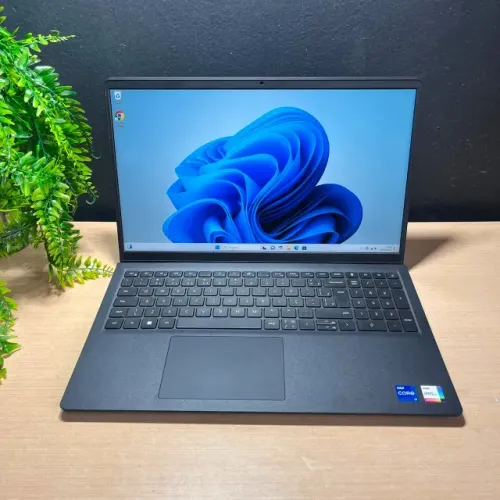 Notebook DELL I7 12° / 16GB/ SSD / FHD / 12X No Cartão