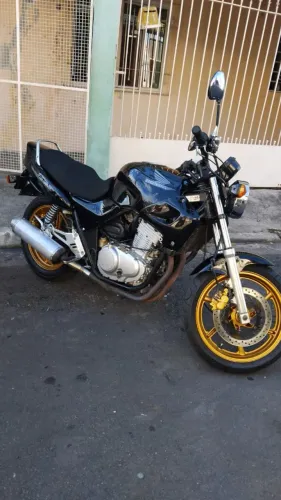Cb 500 impecável muito conservada whats *