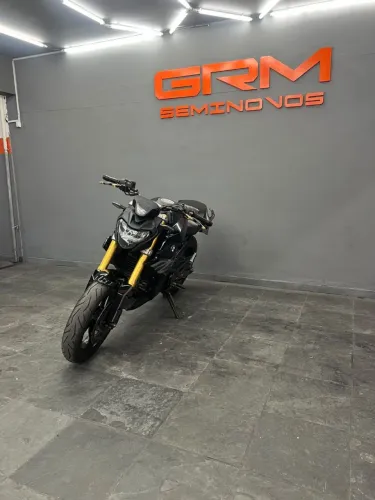 IMPERDÍVEL BMW G310R !!! CONFORTO SEGURANÇA E VELOCIDADE DE UMA BMW .