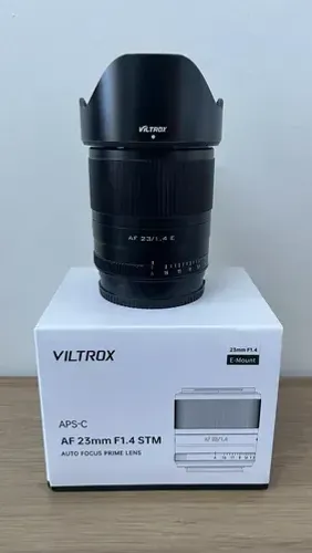 Lente viltrox 23 mm 1.4