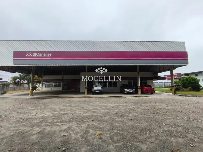 Barracão comercial para locação no Hauer, Curitiba/Mocellin Imóveis