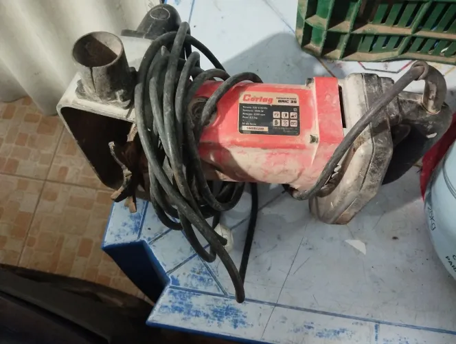 Máquina de corta parede para eletroduto