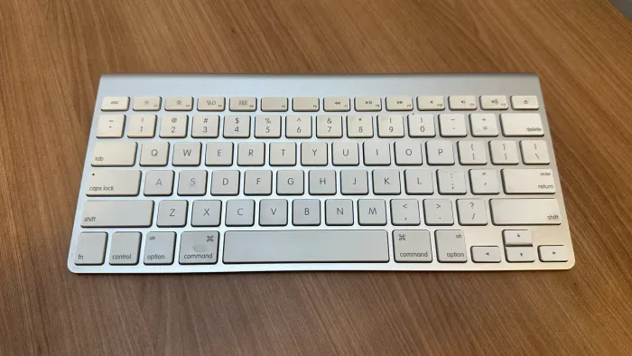 Teclado Apple A1314 Original Bluetooth - Semi novo