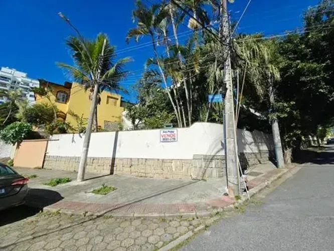 Estreito casa ideal para empresa esquina Av. Santa Catarina c/ Antonieta de Barros