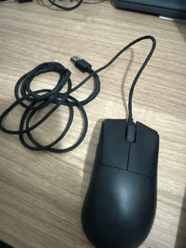 Mouse Razer deathadder V3 + Mouse Bungee razer