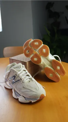 Tênis New Balance 9060 Original Sea Salt - Tamanho 39 (Impermeabilizado)