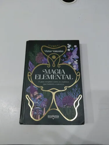 Vendo livro usado de esoterismo, bruxaria, ocultismo, tarot.