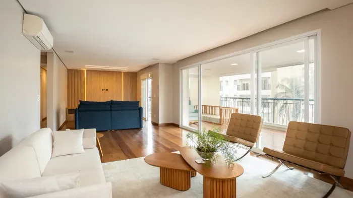 Apartamento à venda no Edifício Maison Michelle na Vila Nova Conceição em São Paulo - SP