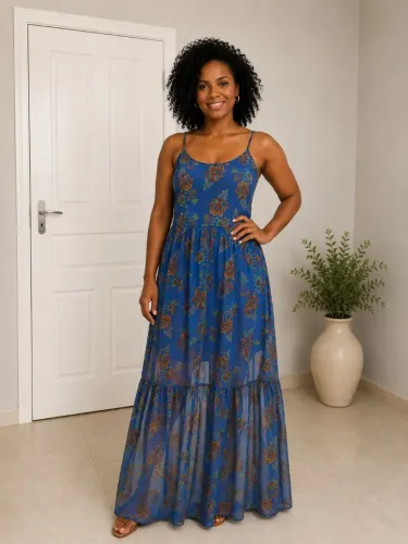 Vestido longo em tule com forro!